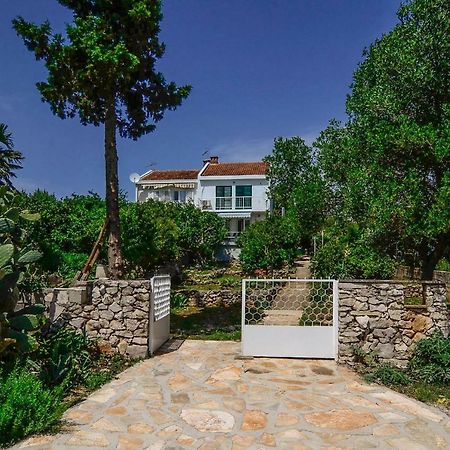 Holiday Home Lovište エクステリア 写真