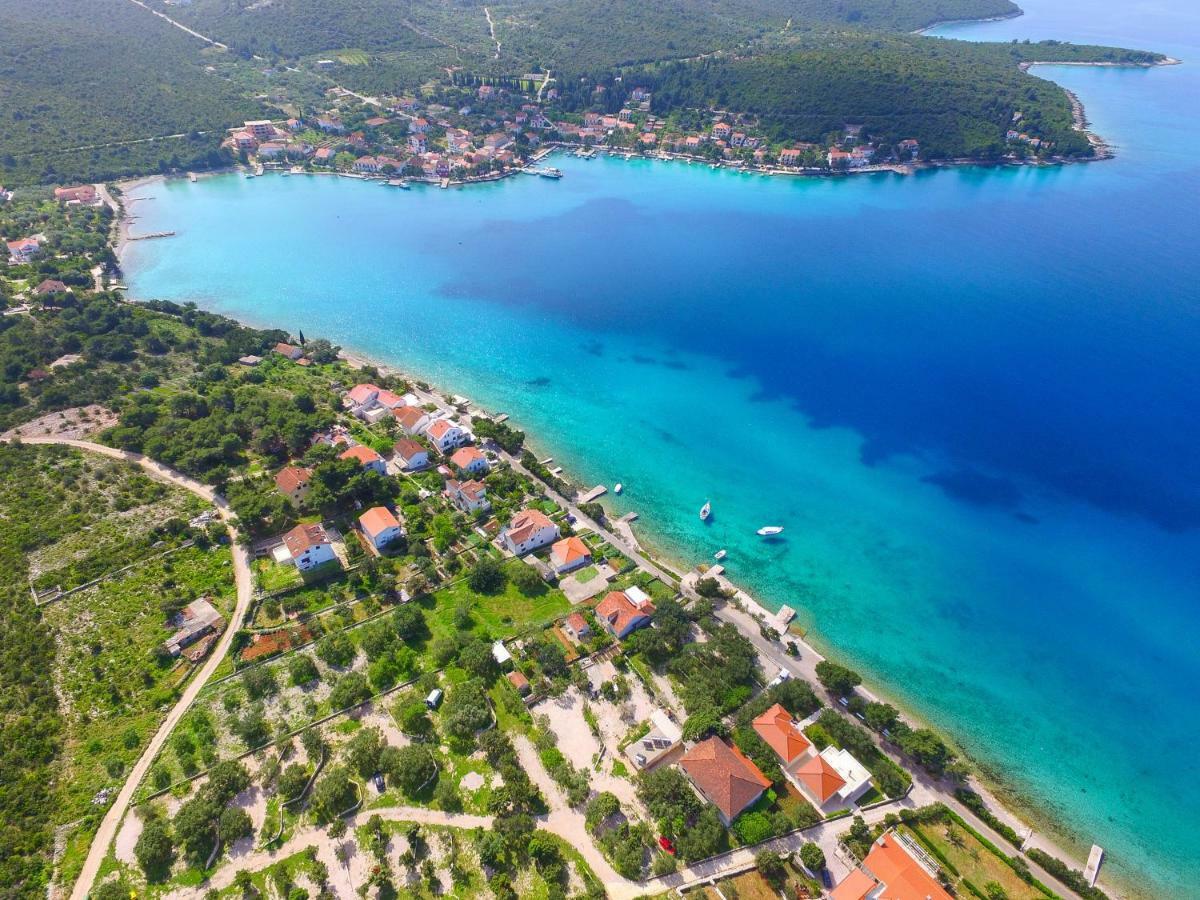 Holiday Home Lovište エクステリア 写真