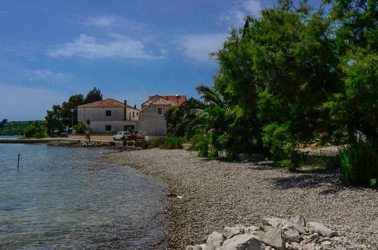 Holiday Home Lovište エクステリア 写真