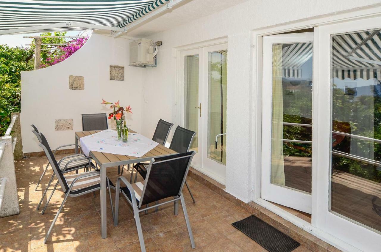 Holiday Home Lovište エクステリア 写真