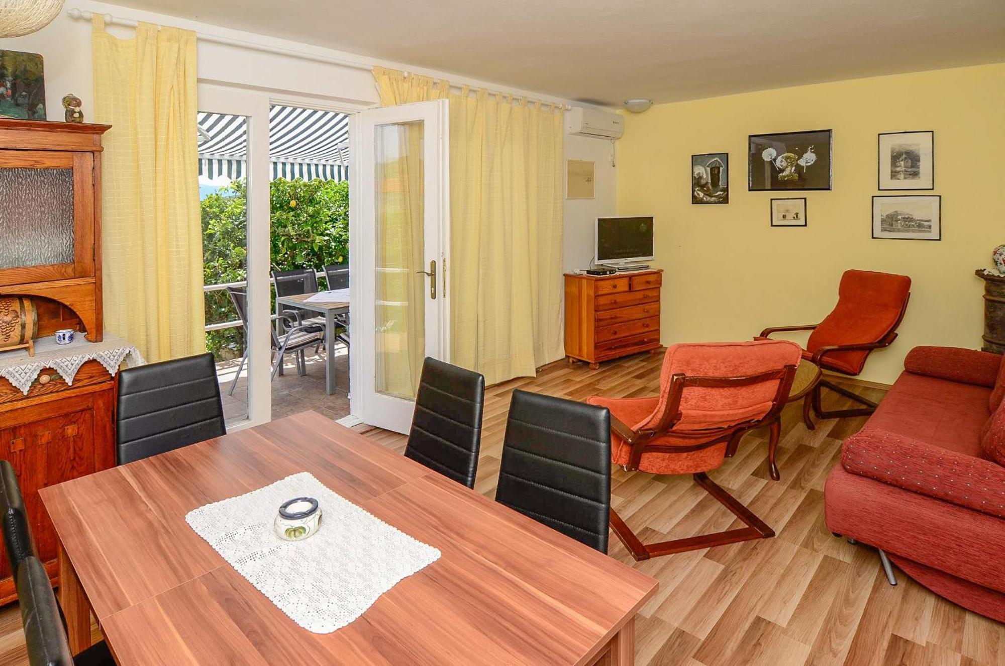 Holiday Home Lovište エクステリア 写真