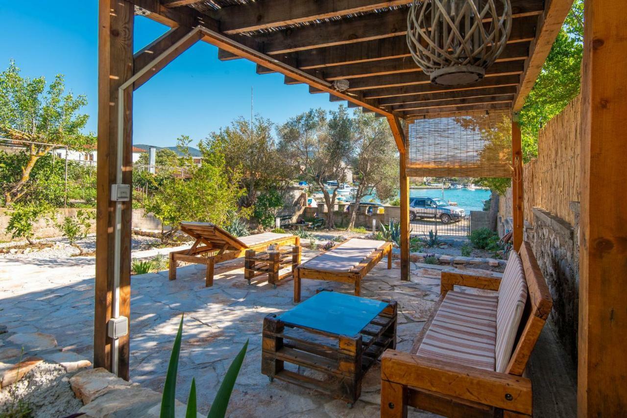 Holiday Home Lovište エクステリア 写真